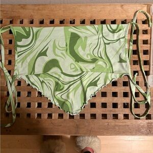 Green Swirl Patterned Scarf Top